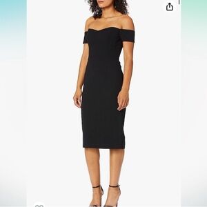 NWT Dress the Population Bailey
Sweetheart dress Size S